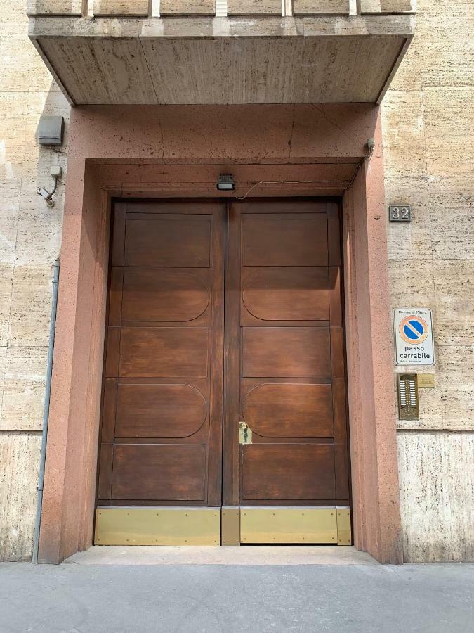 Fra Storia E Modernita Apartment Milan Luaran gambar